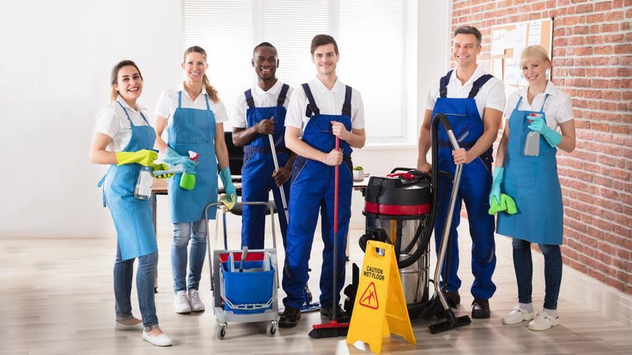 de service medewerkers van ijsvogel facilitair